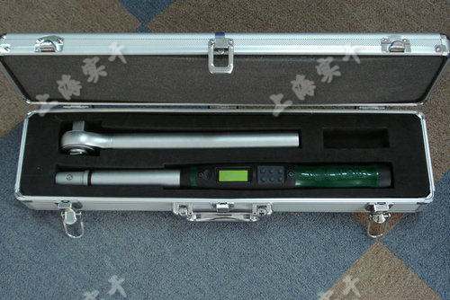 ���@Ť������