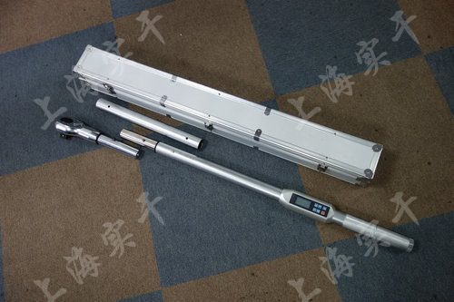 ���@Ť������